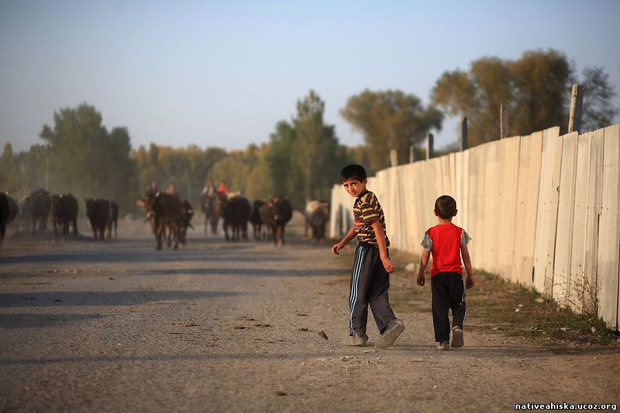 Meskhetian children play in Maevka, a village close to Bishkek that suffered from ethnic clashes in 2010.